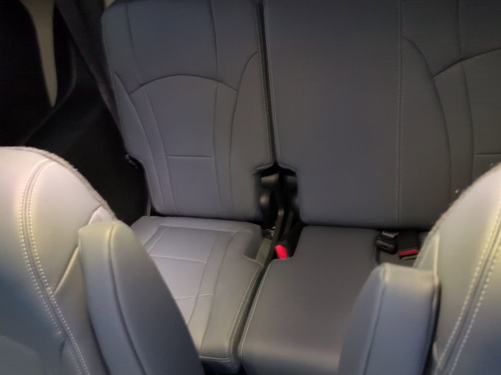Used 2023 Buick Enclave Essence w/ Experience Buick Package image 11