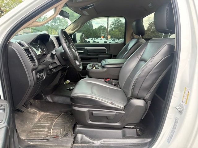 Used 2019 RAM 3500 Tradesman w/ Chrome Appearance Group RWD image 15