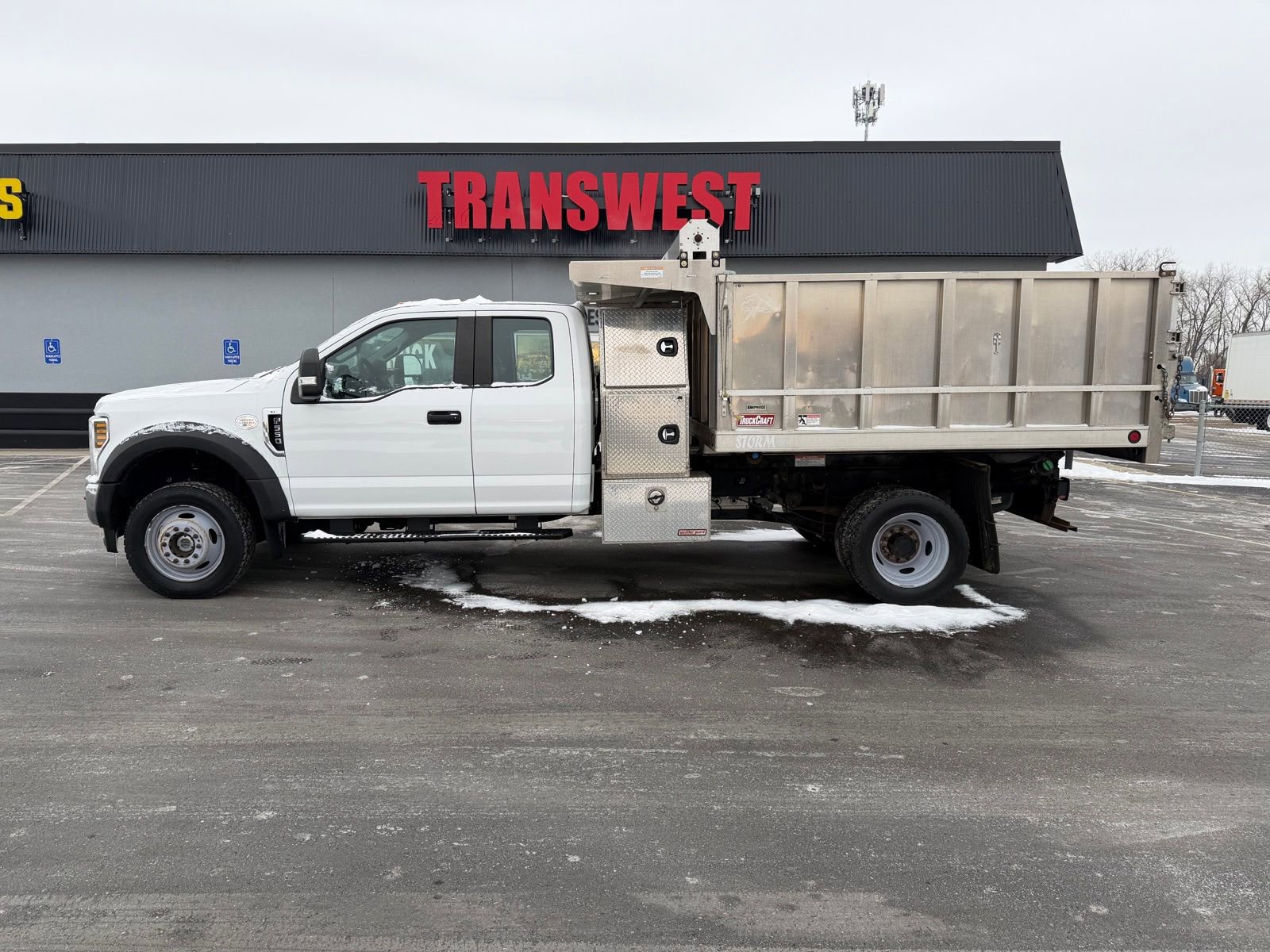 Used 2019 Ford F550 4x4 SuperCab Super Duty image 2