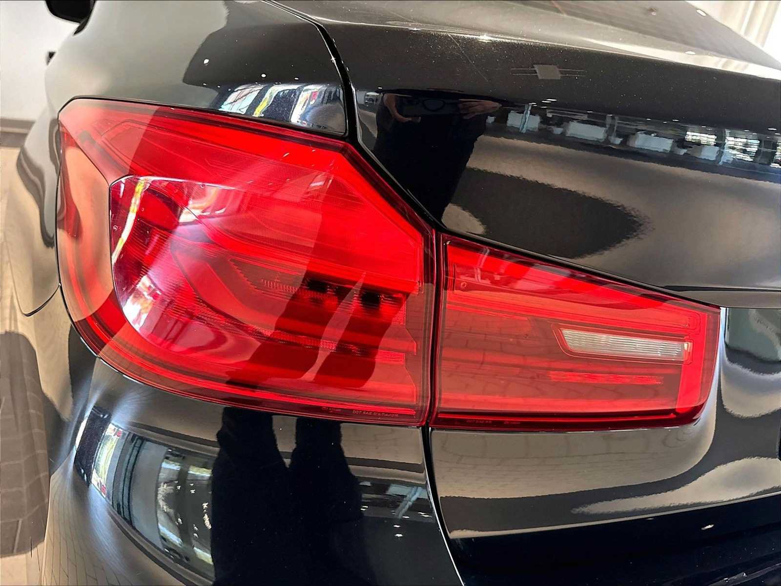Used 2019 BMW 530e w/ M Sport Package RWD image 33