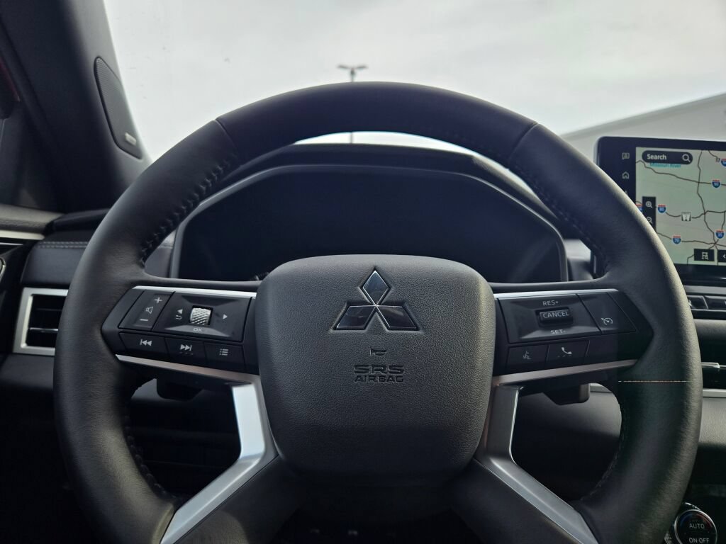 New 2027 Mitsubishi Outlander LE AWD/4WD image 28
