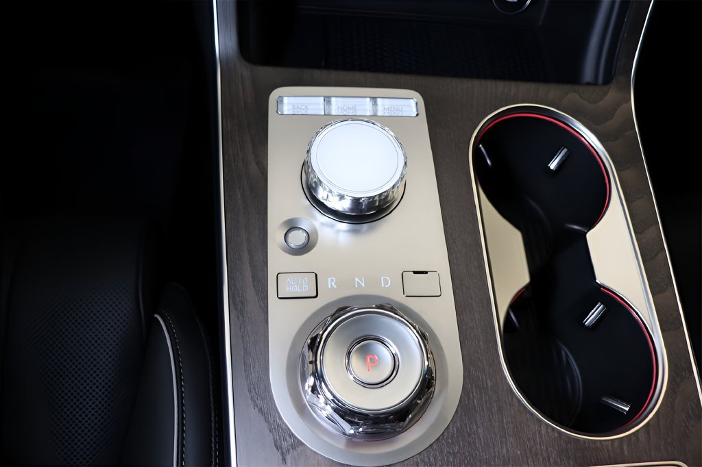 Certified 2025 Genesis GV80 2.5T Prestige AWD/4WD image 24