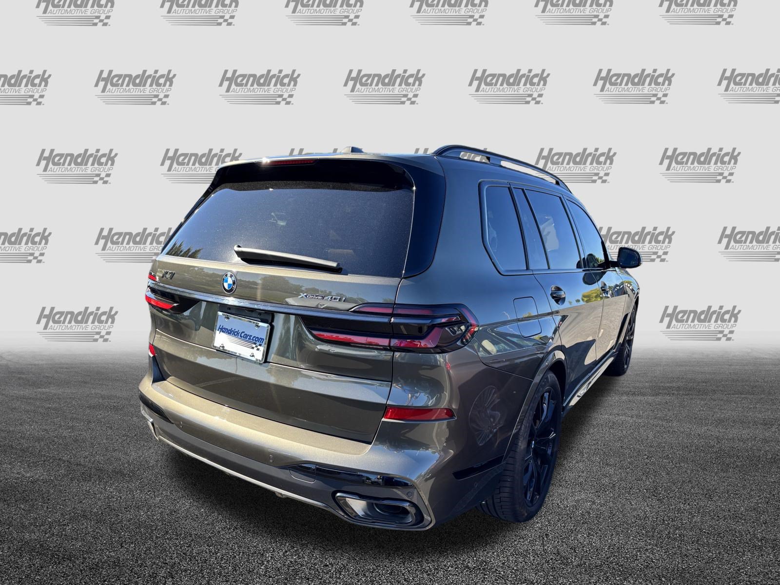 Certified 2025 BMW X7 xDrive40i w/ M Sport Package AWD/4WD image 9