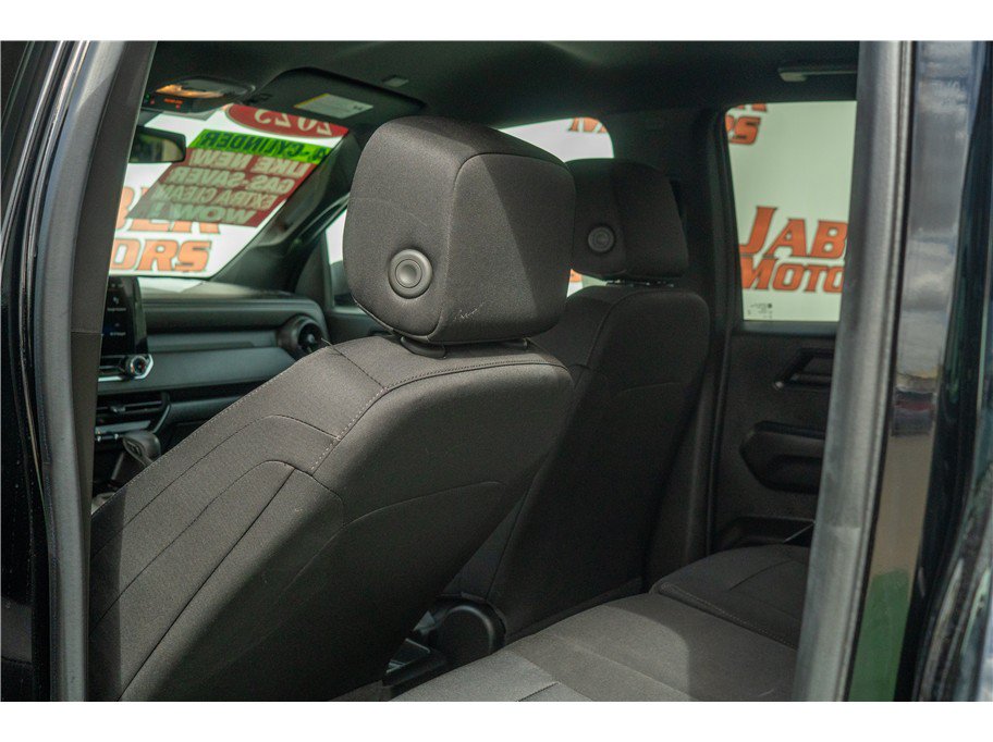 Used 2023 Chevrolet Colorado W/T RWD image 33