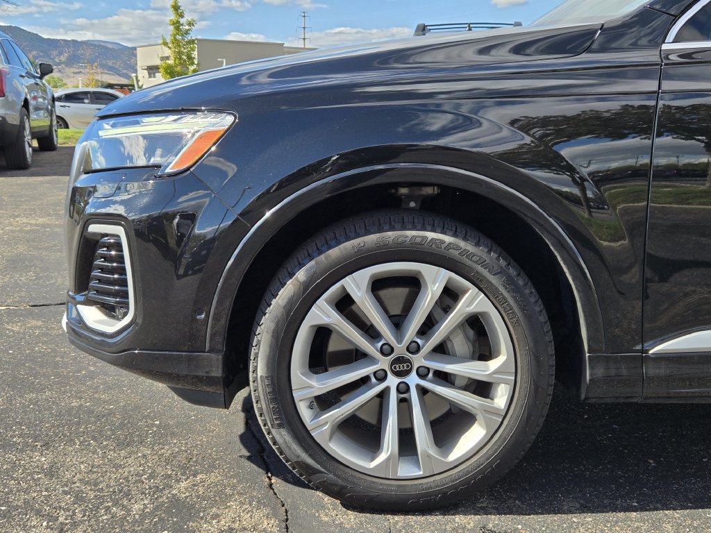 Used 2025 Audi Q7 2.0T Premium w/ Convenience Package AWD/4WD image 6