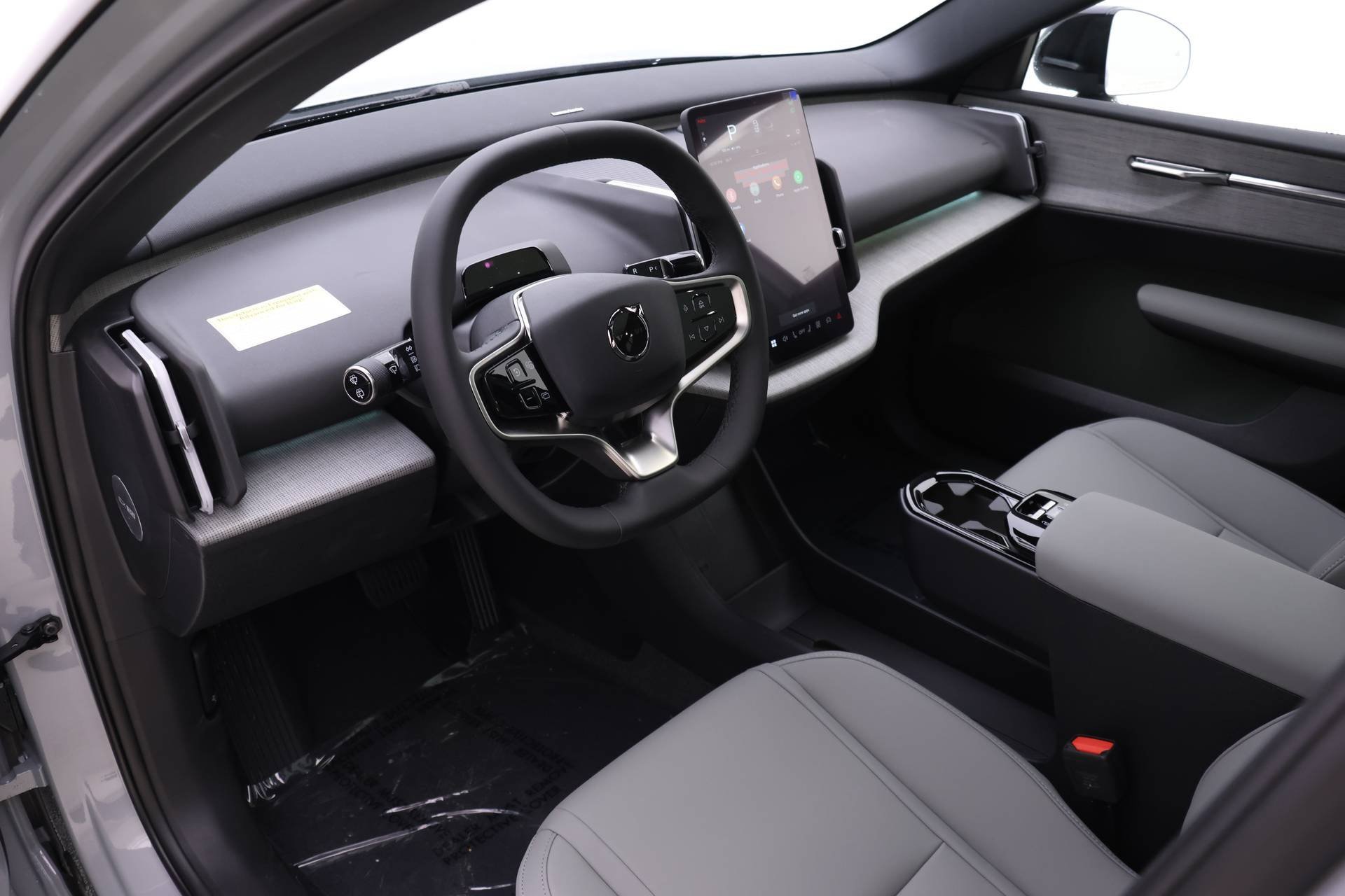 New 2026 Volvo EX30 Cross Country Ultra image 6