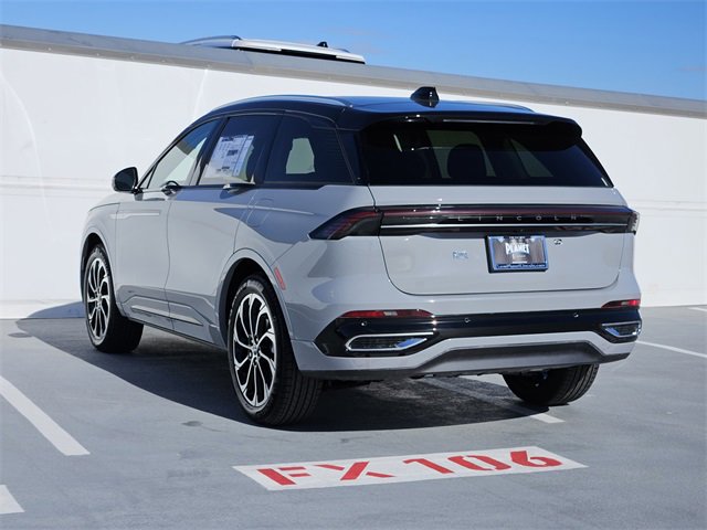 New 2026 Lincoln Nautilus Reserve image 5