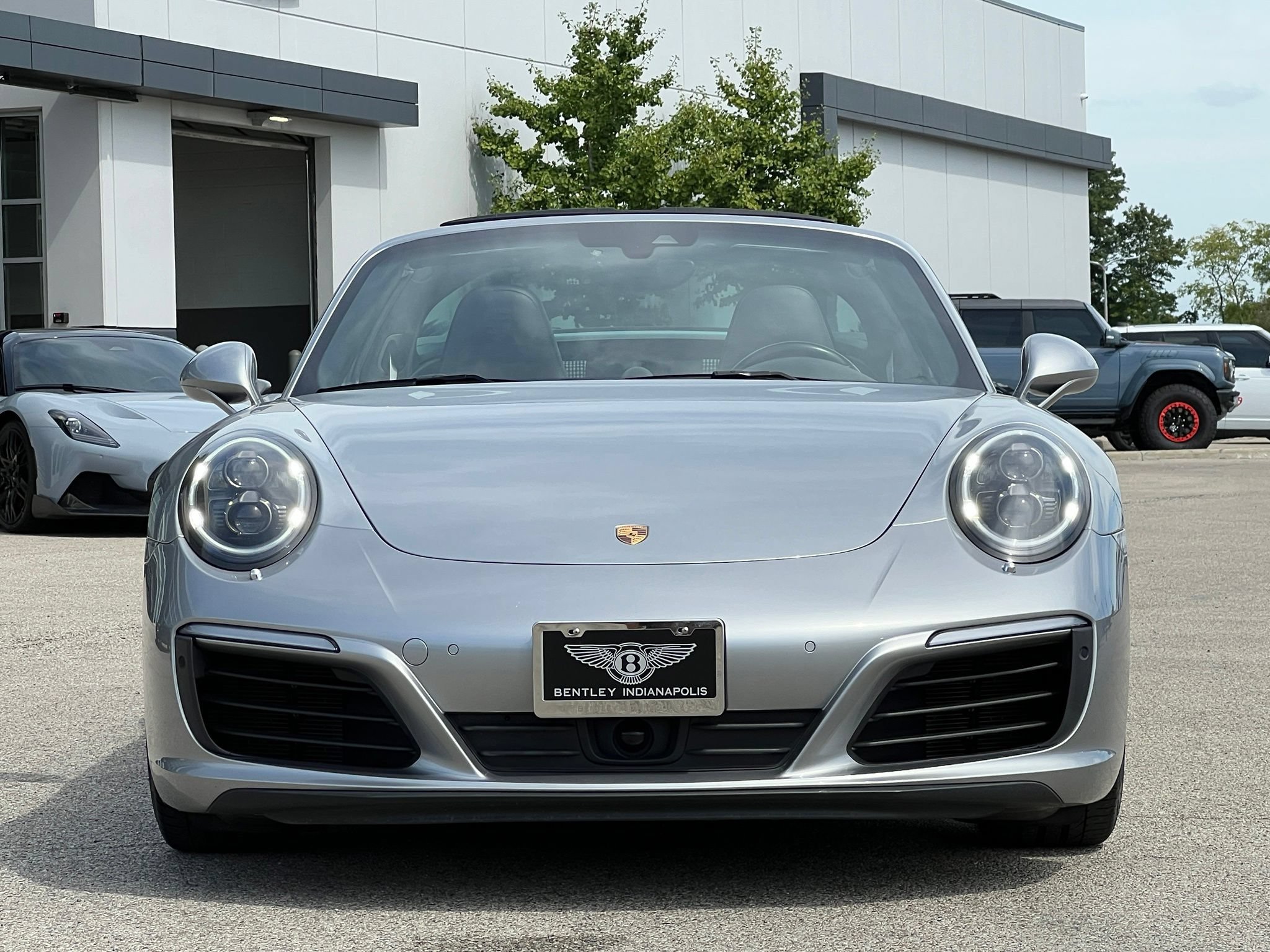 Used 2017 Porsche 911 Targa 4S w/ Sport Package AWD/4WD image 8