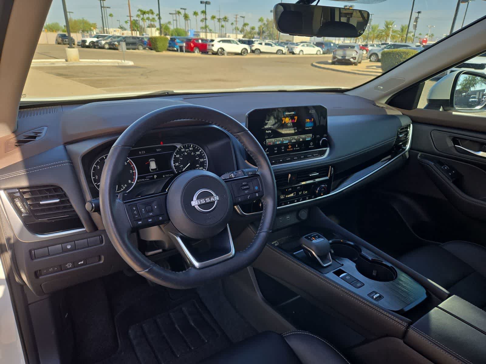 Used 2023 Nissan Rogue SL w/ SL Premium Package FWD image 10