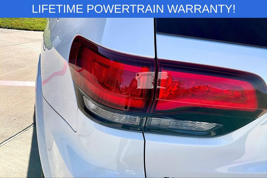 Used 2019 Jeep Grand Cherokee Altitude RWD image 40