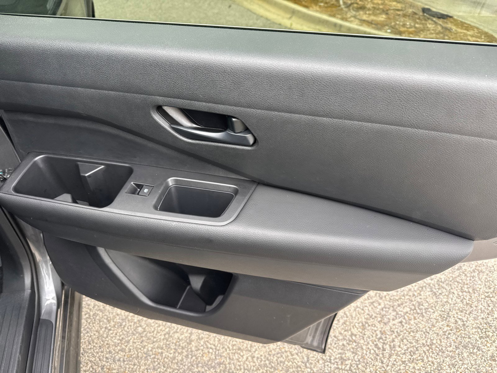 New 2026 Nissan Pathfinder SV w/ Cargo Package FWD image 16