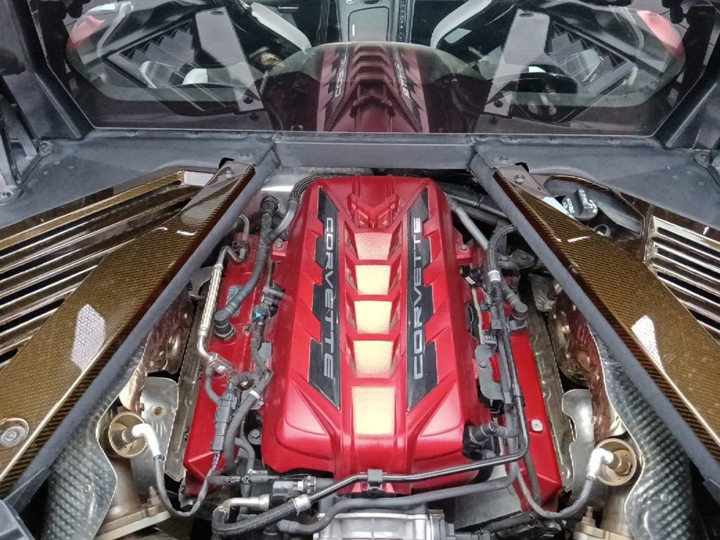 Used 2021 Chevrolet Corvette Stingray Premium Cpe w/ Z51 Performance Package RWD image 32