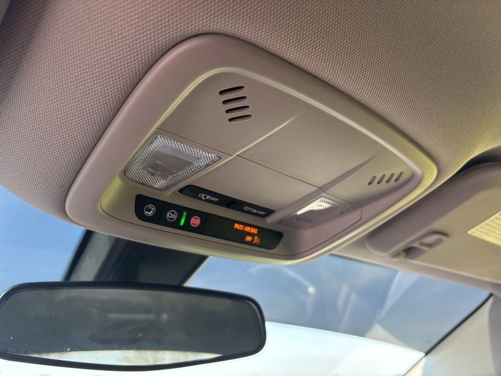 Used 2022 Chevrolet Malibu LS image 25