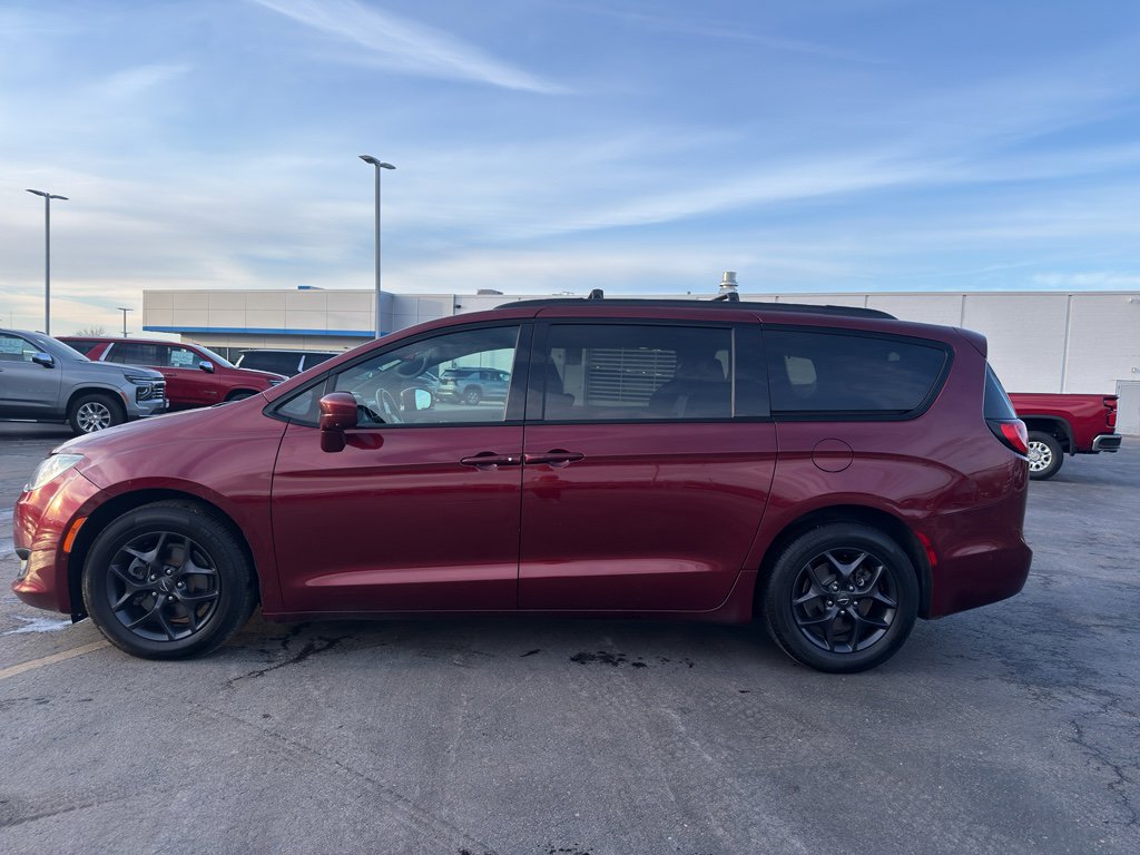 Used 2020 Chrysler Pacifica Touring-L Plus w/ Advanced Safetytec Group image 6