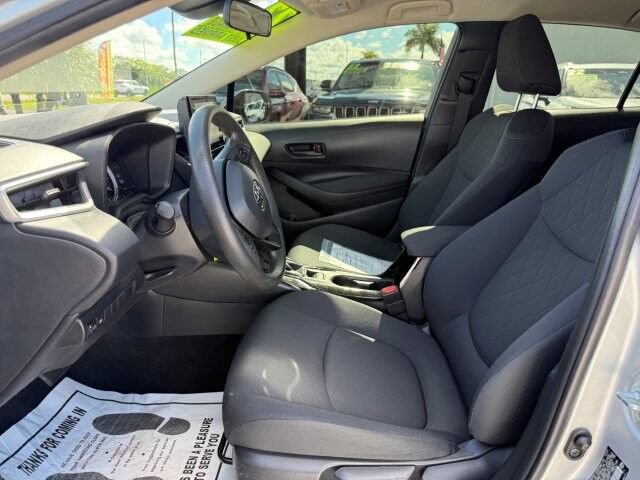 Used 2022 Toyota Corolla LE FWD image 10