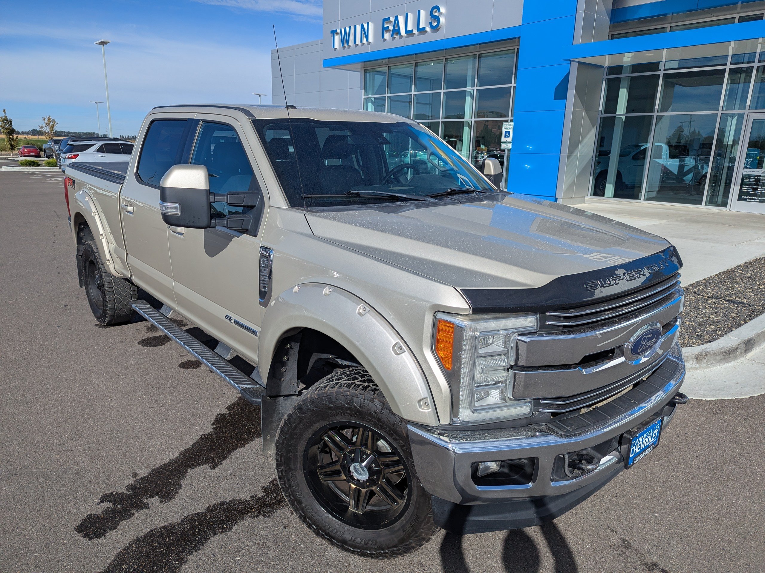 Used 2017 Ford F350 Lariat w/ Lariat Ultimate Package AWD/4WD image 3