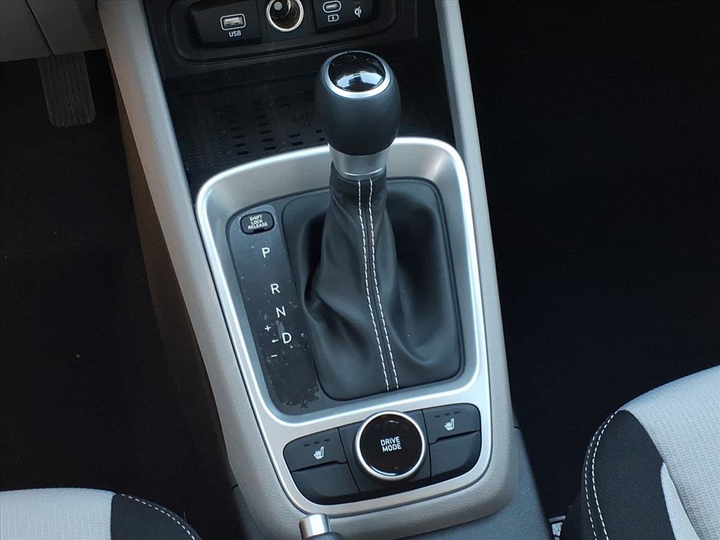 New 2026 Hyundai Venue SEL image 9