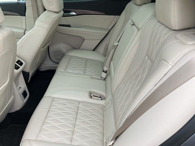 Used 2022 Buick Envision Avenir w/ Technology Package II AWD/4WD image 24