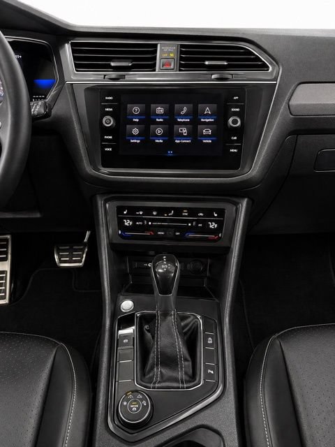 Used 2023 Volkswagen Tiguan SE R-Line AWD/4WD image 22
