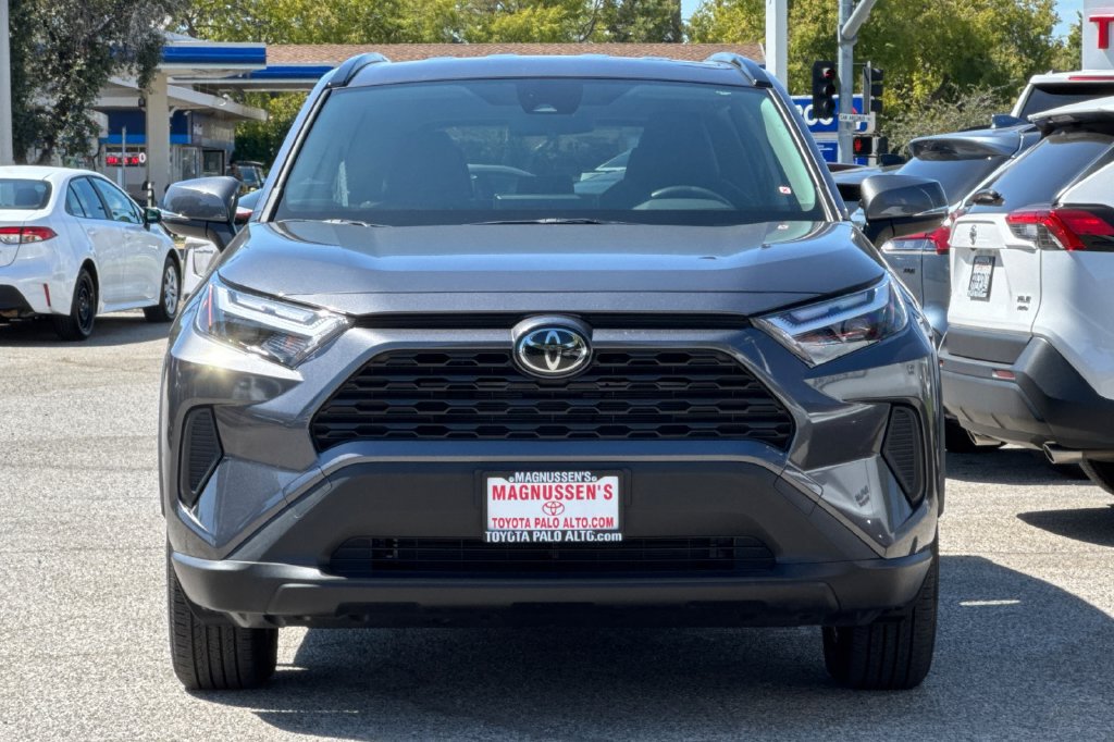 Certified 2025 Toyota RAV4 XLE AWD/4WD image 8