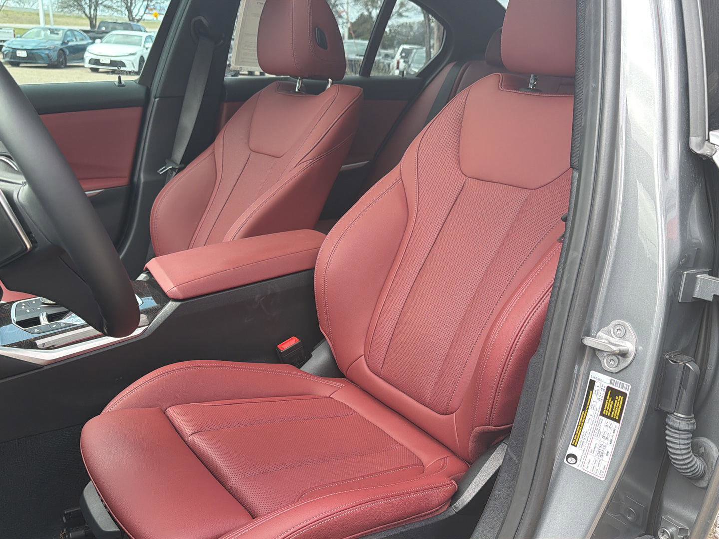 Used 2024 BMW 330i Sedan w/ Convenience Package image 11