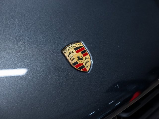 Certified 2025 Porsche Macan image 21