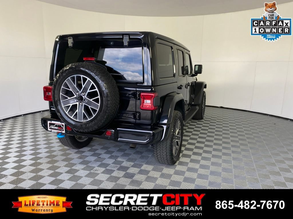 Used 2024 Jeep Wrangler High Altitude AWD/4WD image 7