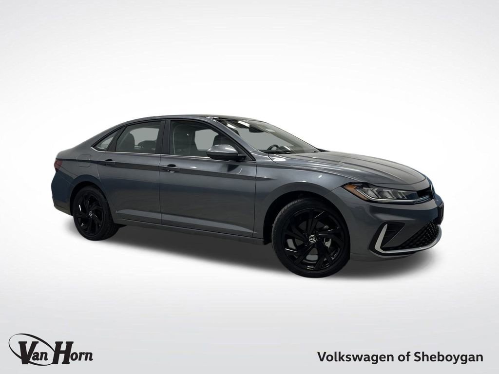 Used 2025 Volkswagen Jetta SE w/ Sunroof Package
