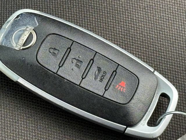 Used 2024 Nissan Versa SV FWD image 21