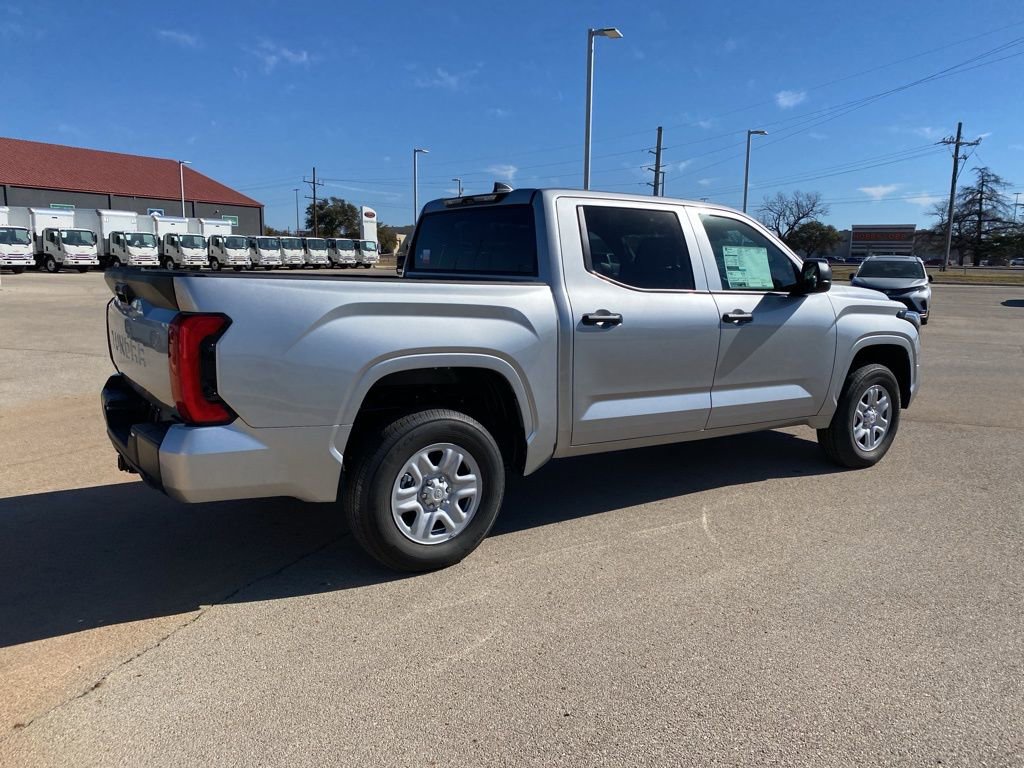 Used 2025 Toyota Tundra SR w/ SR Tow Package image 7