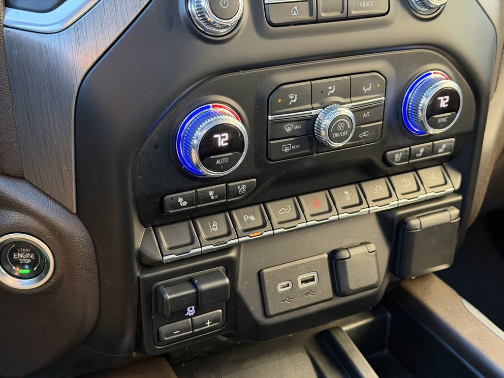 Used 2021 GMC Sierra 3500 Denali w/ Denali Ultimate Package image 13