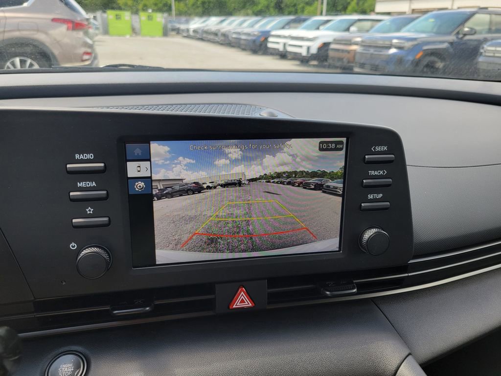 Certified 2025 Hyundai Elantra Sport image 22