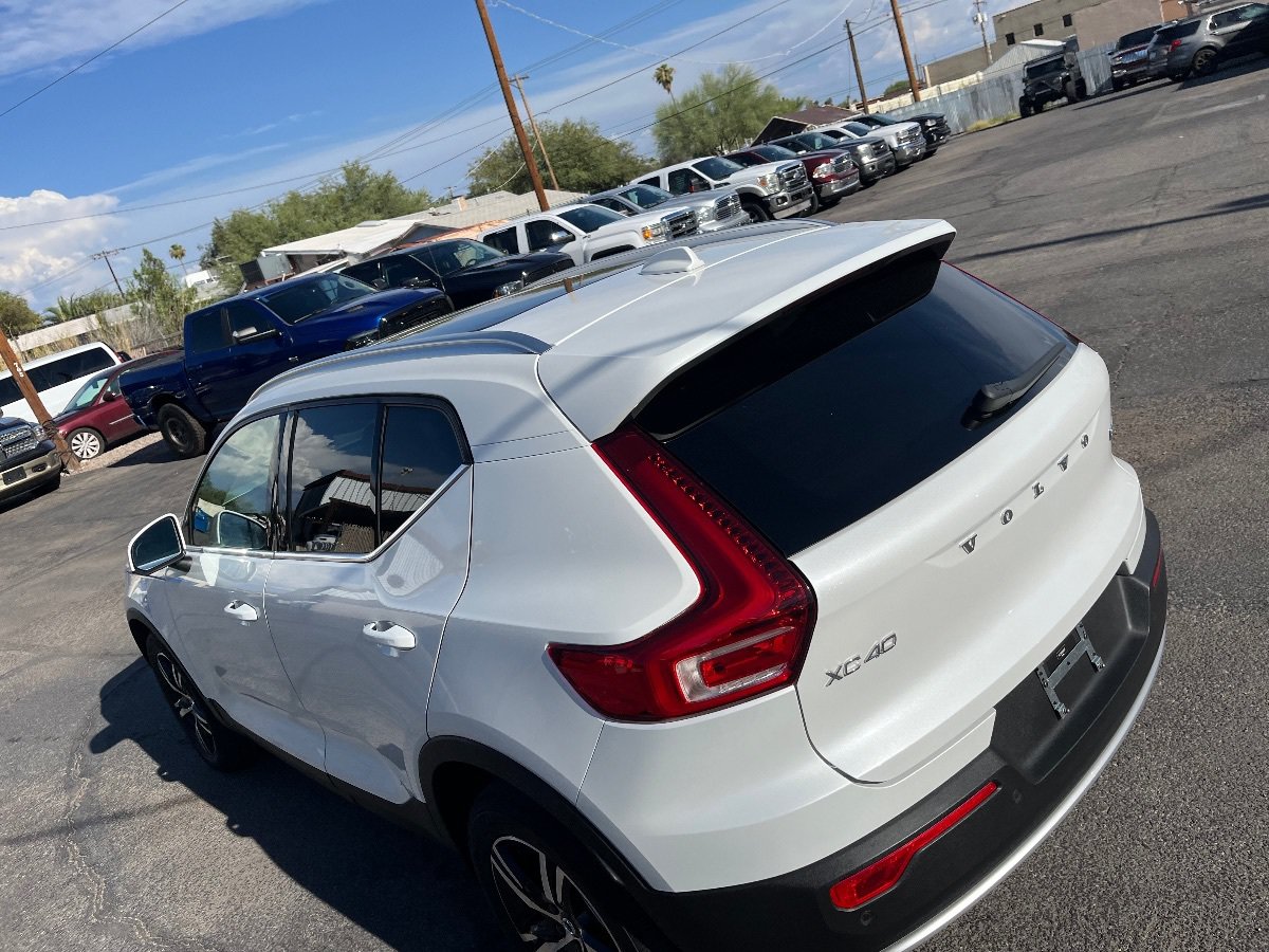 Used 2023 Volvo XC40 B5 Plus AWD/4WD image 52