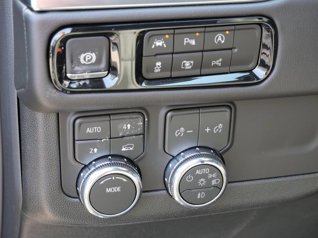 New 2026 GMC Yukon XL Elevation AWD/4WD image 43