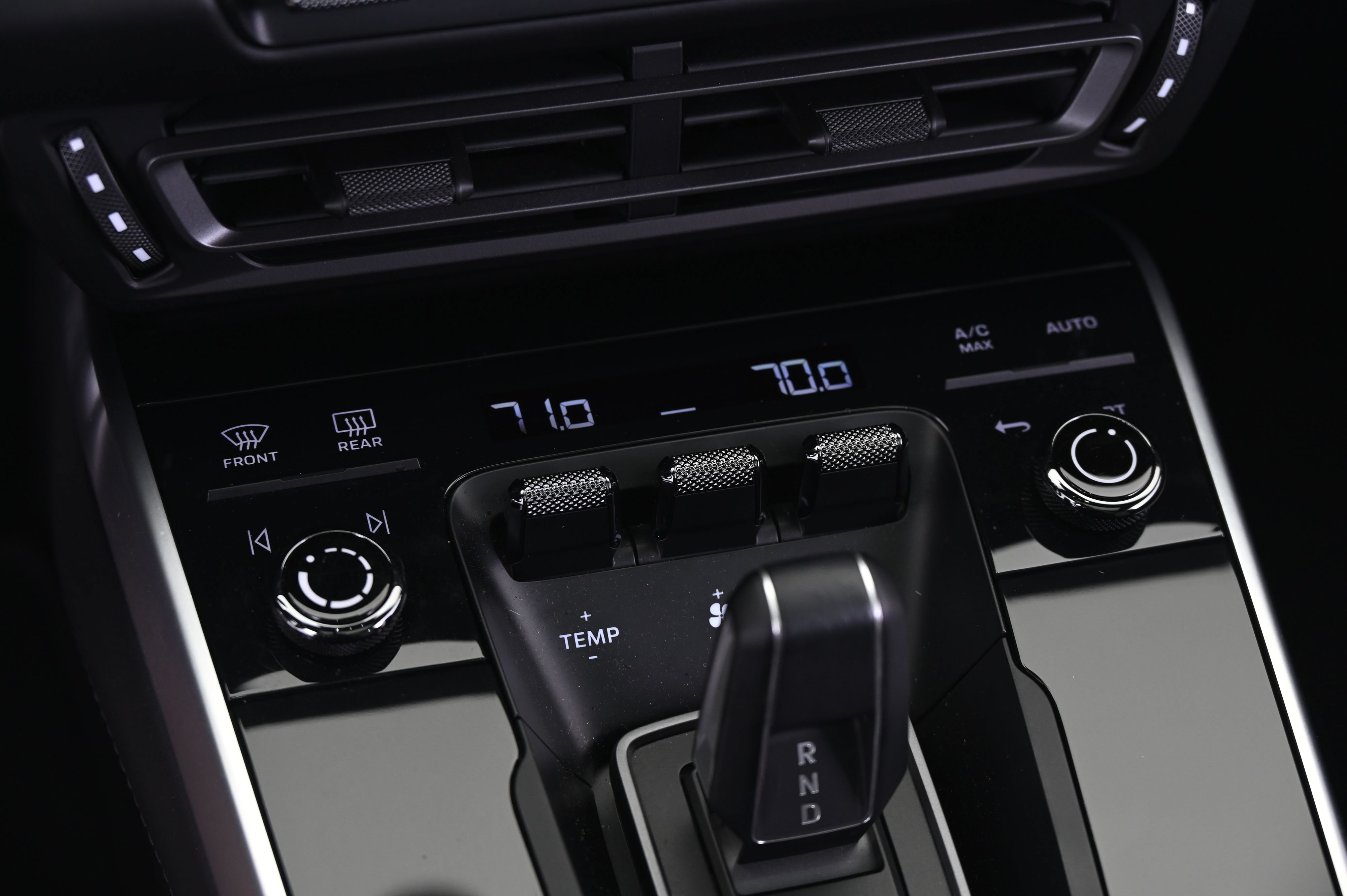 Certified 2021 Porsche 911 Turbo S AWD/4WD image 31