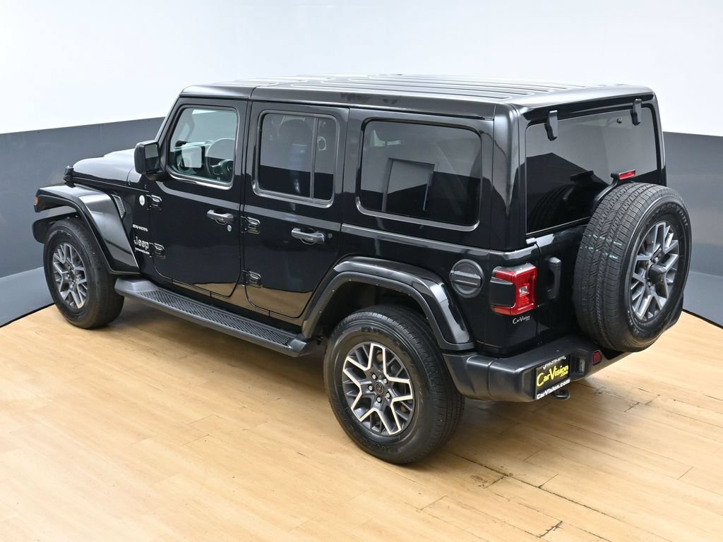 Used 2024 Jeep Wrangler Unlimited Sahara AWD/4WD image 6