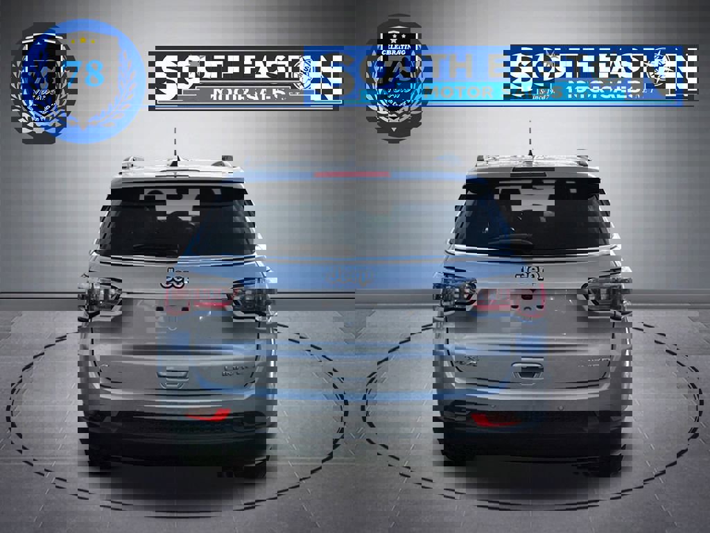 Used 2019 Jeep Compass Limited w/ Safety & Security Group image 4