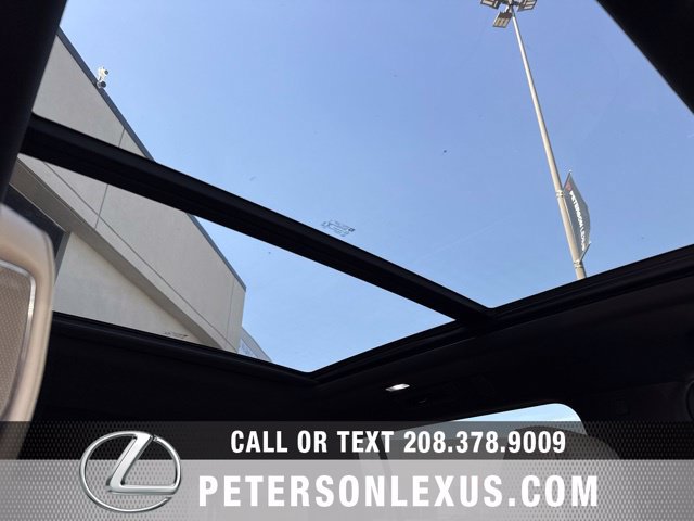 Used 2021 Cadillac Escalade ESV Premium Luxury w/ Driver Assist Tech Package AWD/4WD image 15