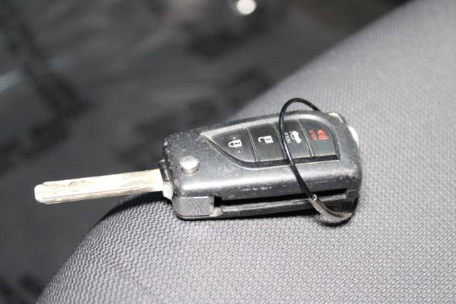 Used 2022 Toyota Corolla LE FWD image 15
