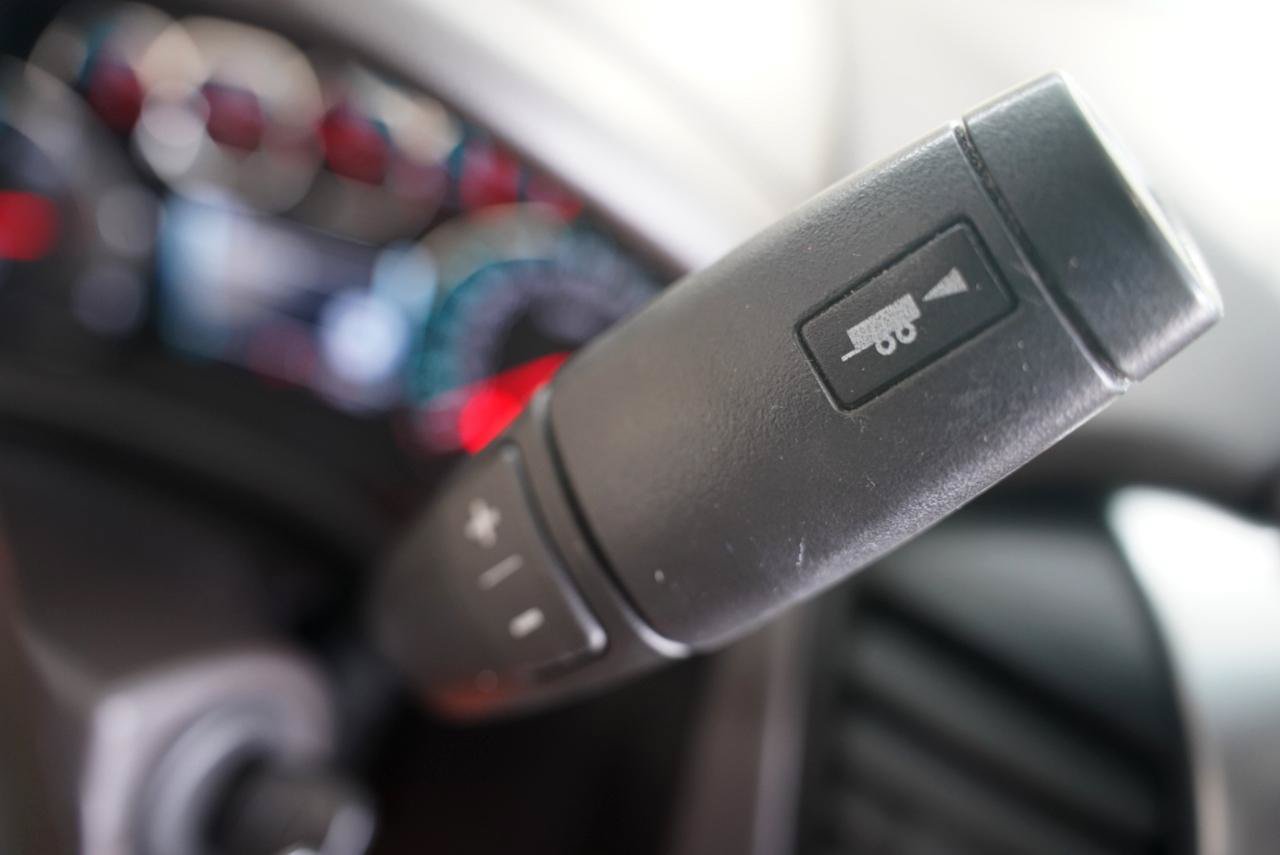 Used 2018 Chevrolet Tahoe LT RWD image 15