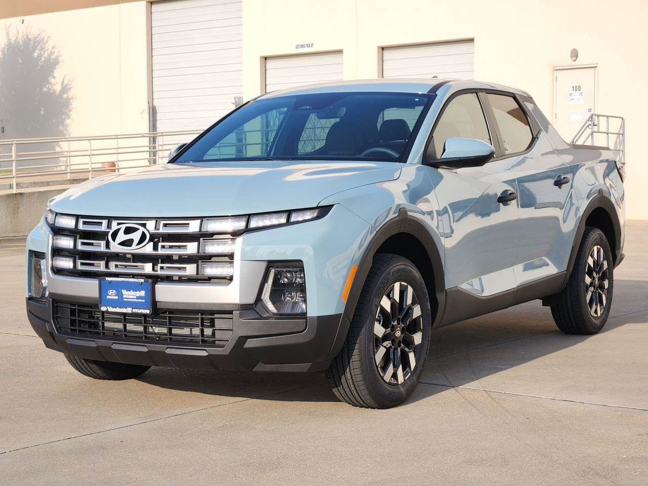 New 2027 Hyundai Santa Cruz SE FWD image 2