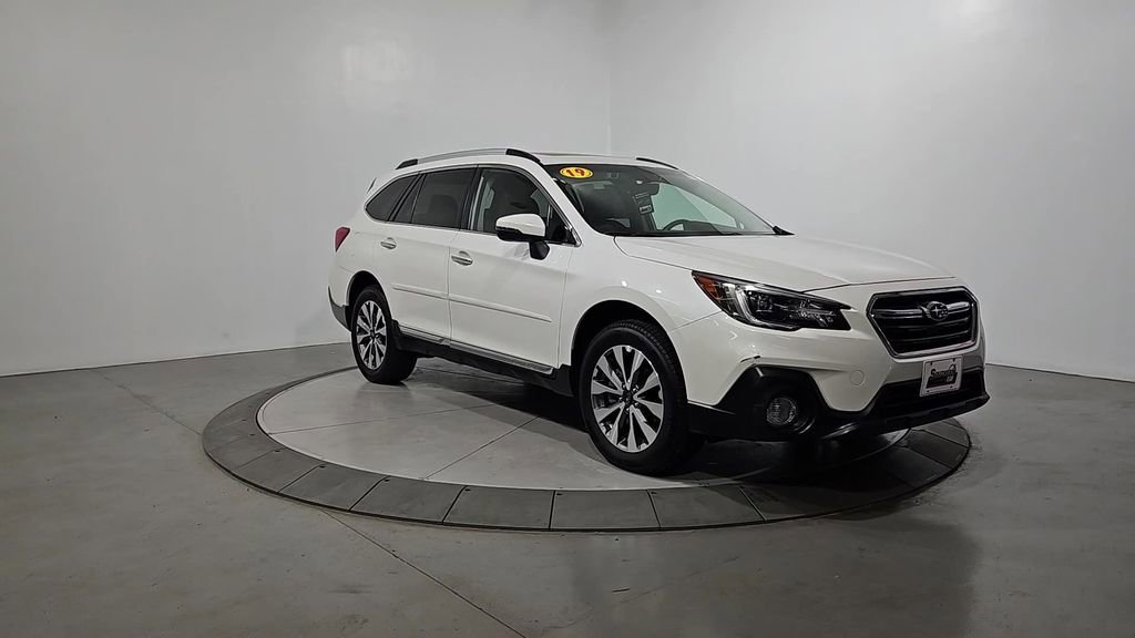 Used 2019 Subaru Outback 2.5i Touring AWD/4WD image 8