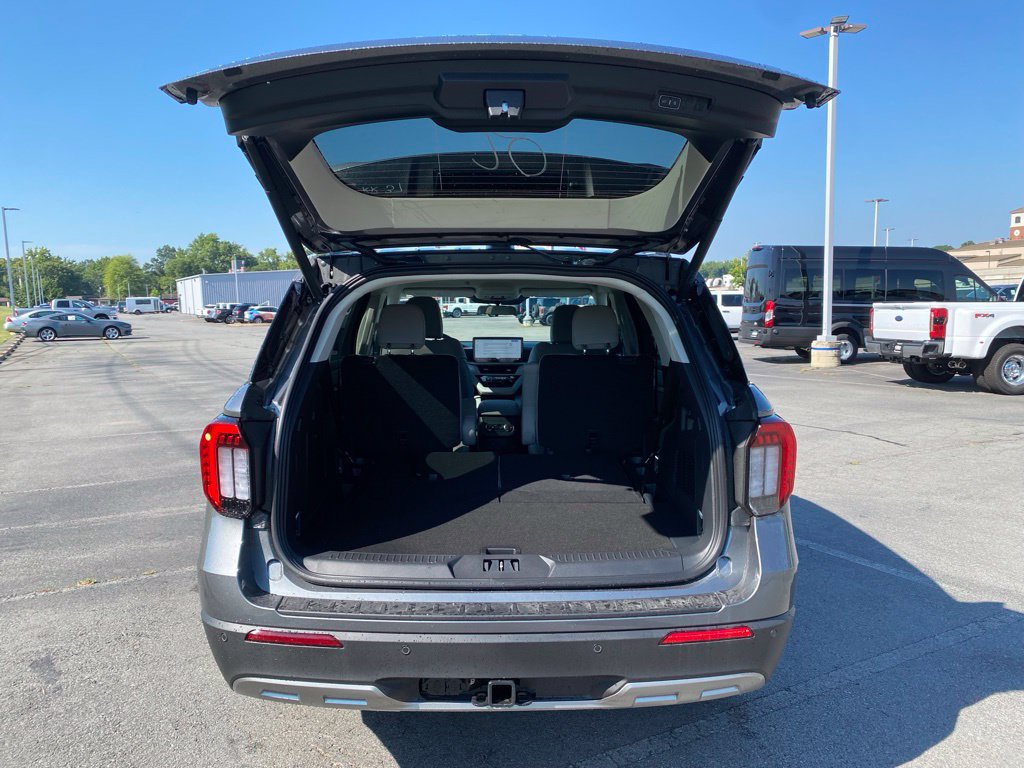 New 2026 Ford Explorer Active w/ Active Comfort Package AWD/4WD image 9