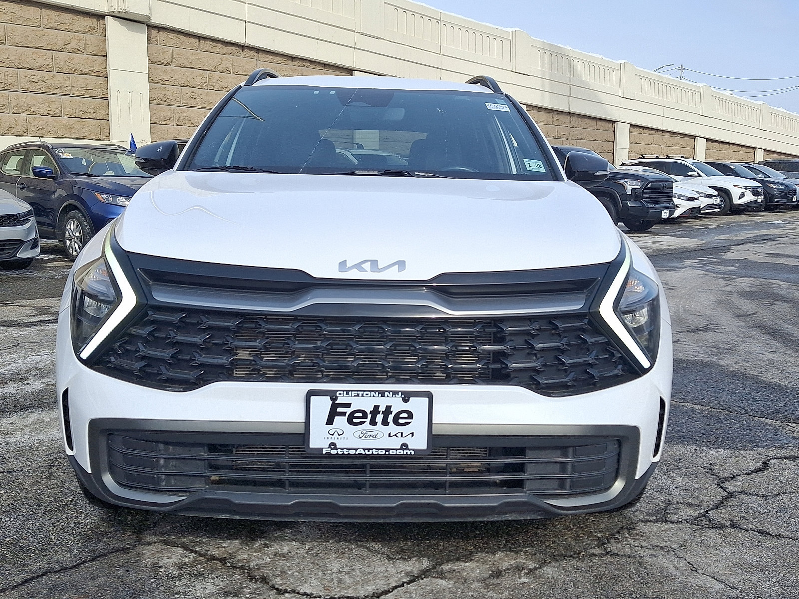 Certified 2023 Kia Sportage X-Line image 2
