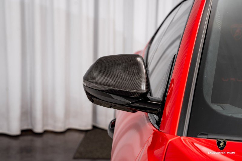 Used 2023 Lamborghini Urus Performante image 4