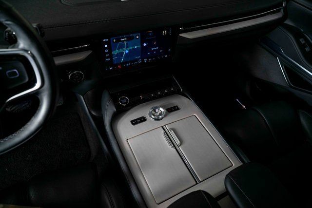 Used 2025 Lincoln Navigator Reserve w/ Jet Appearance Package image 21