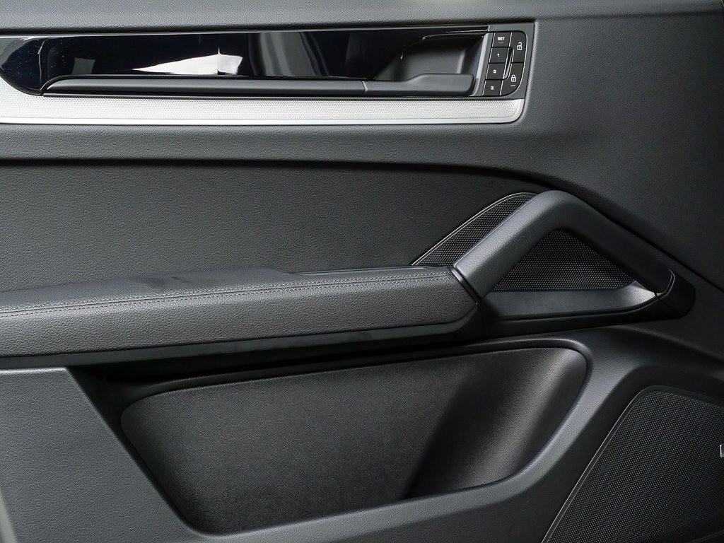 Certified 2026 Porsche Cayenne S image 6