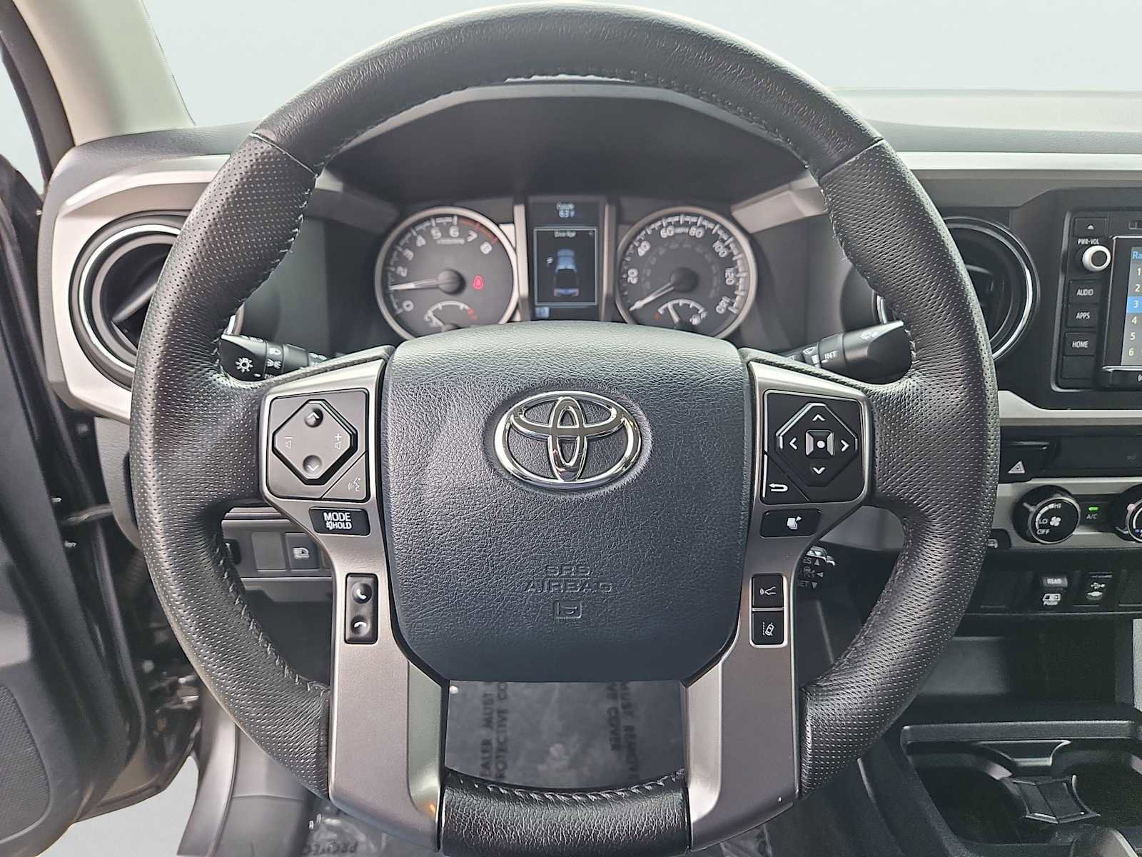 Used 2018 Toyota Tacoma SR5 AWD/4WD image 22