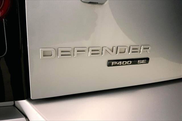 Used 2020 Land Rover Defender 110 SE image 7