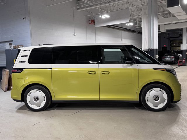 New 2025 Volkswagen ID. Buzz 1st Edition image 8
